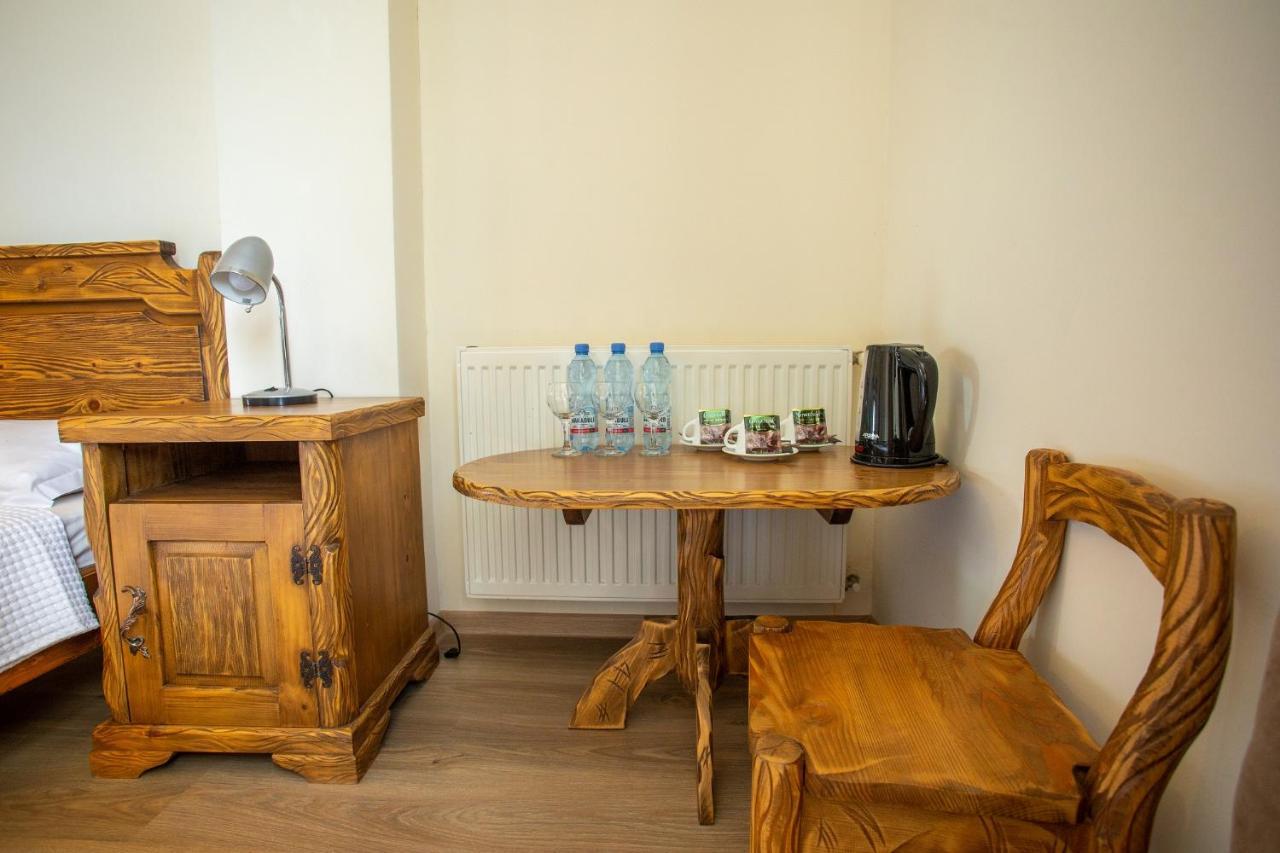 Hotel Phasis Kutaisi Esterno foto